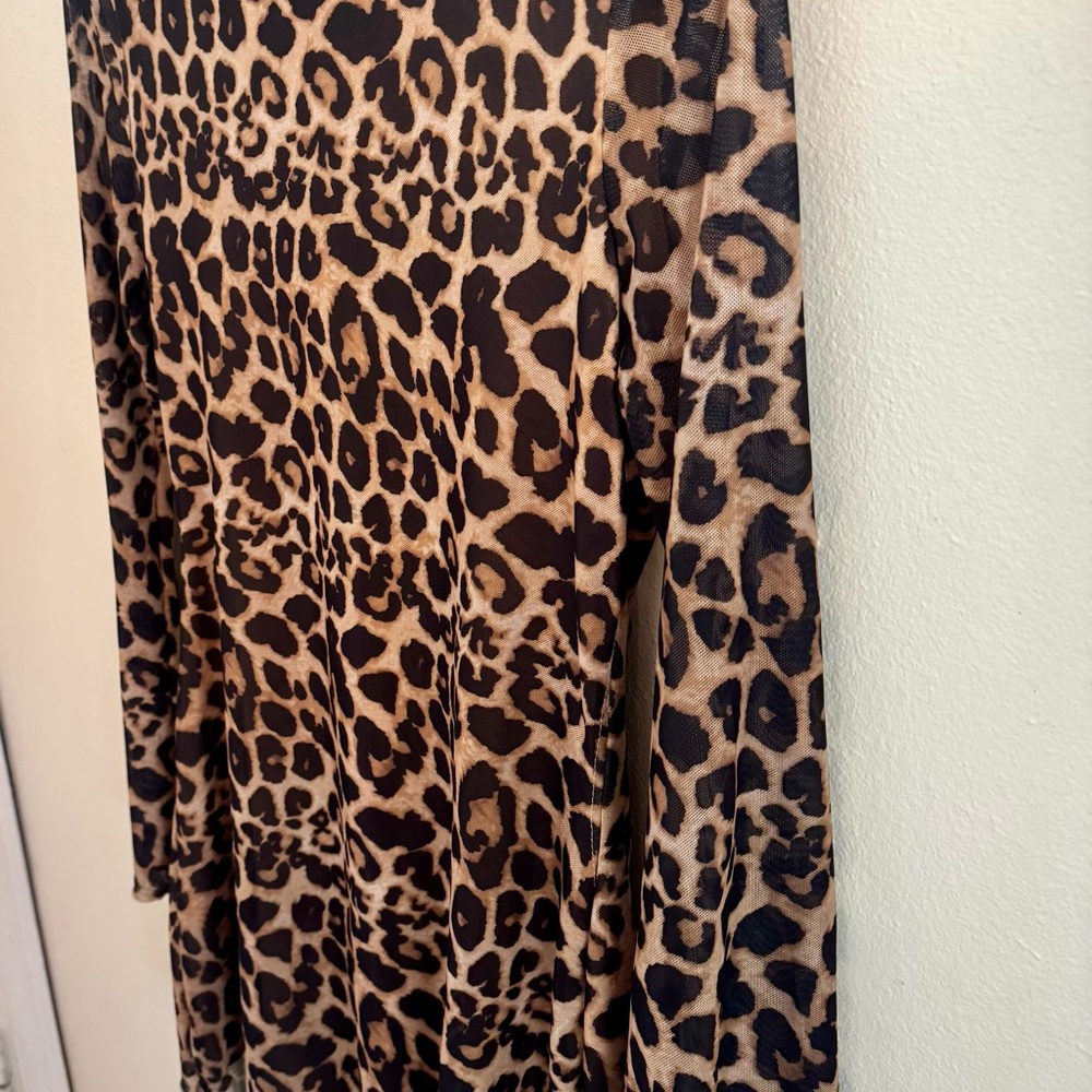 Backless Leopard Print Dress - Picture 3 of 6